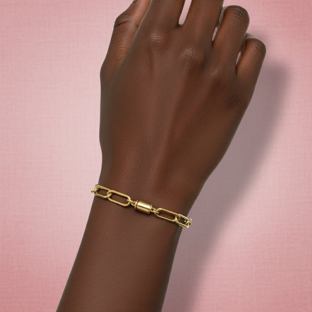 gold paperclip bracelet