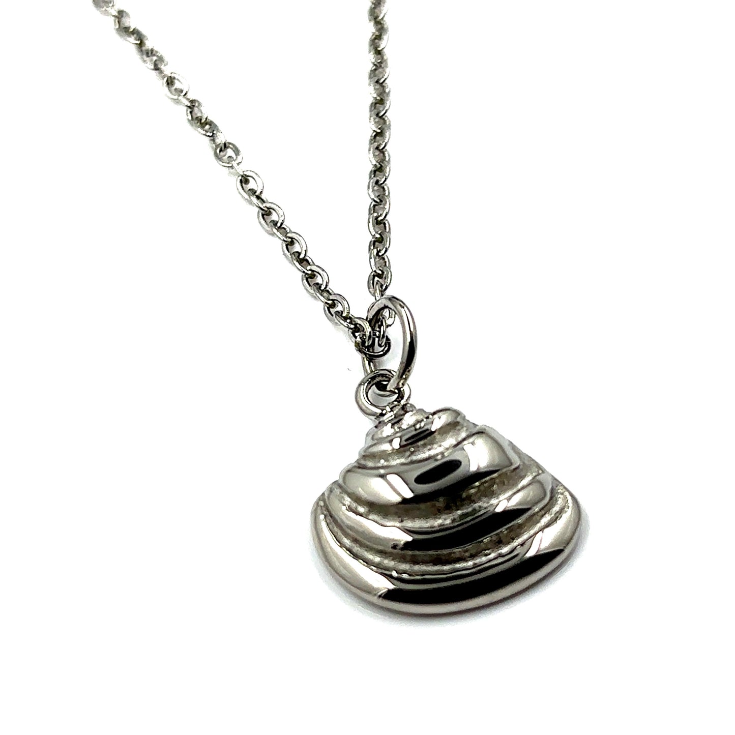 Imperial Venus Clam Shell Necklace