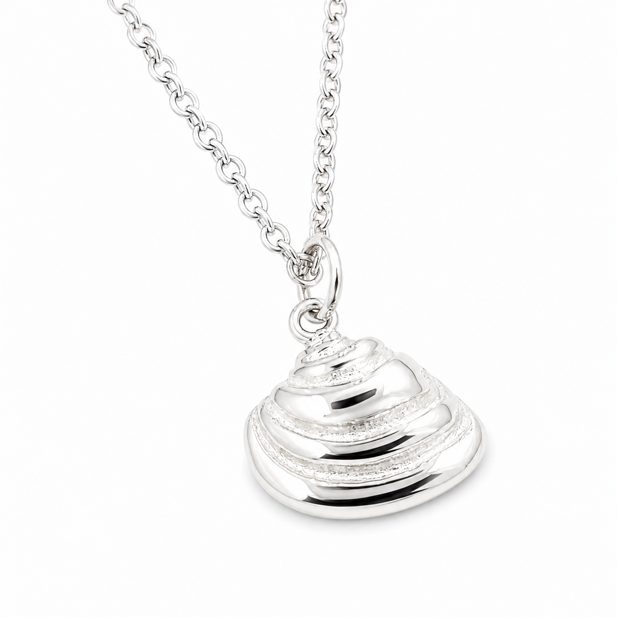 Imperial Venus Clam Shell Necklace